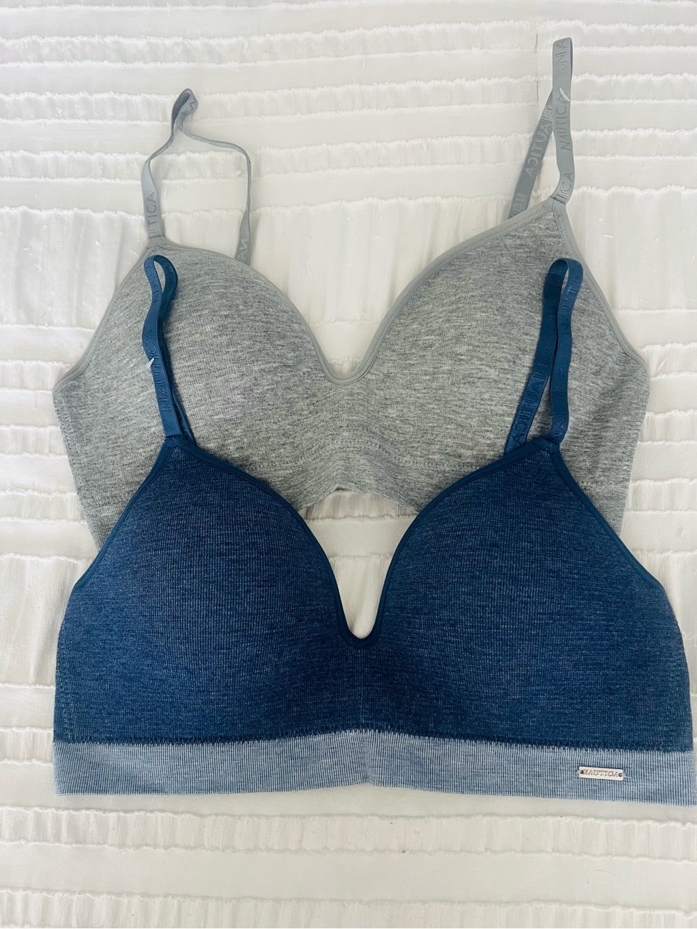 NWOT Naitica Bras 34 C Women’s Seamless Wireless Bra Set - Grey & Navy